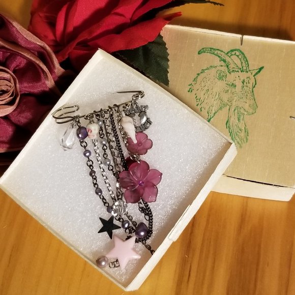 💔 OOAK VINTAGE Poison Apple NYC Designer HEARTBREAKER Safety Pin Brooch UNIQUE! - Picture 11 of 11